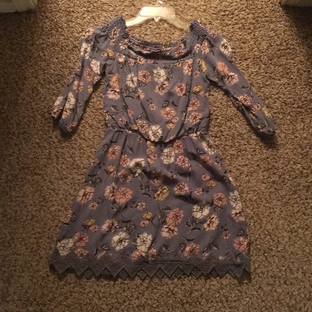 Grey Off-Shoulder, floral & lace dress